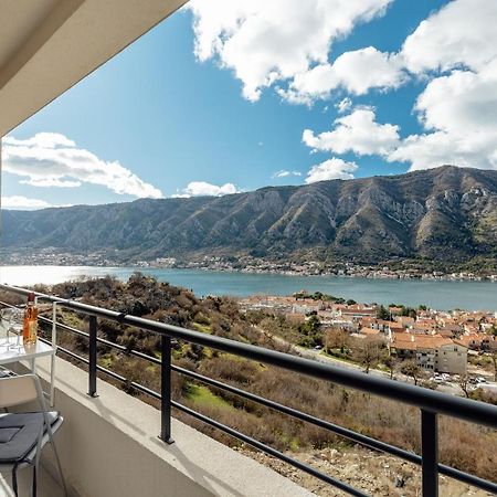 Lana Sea View Apartment Kotor Luaran gambar