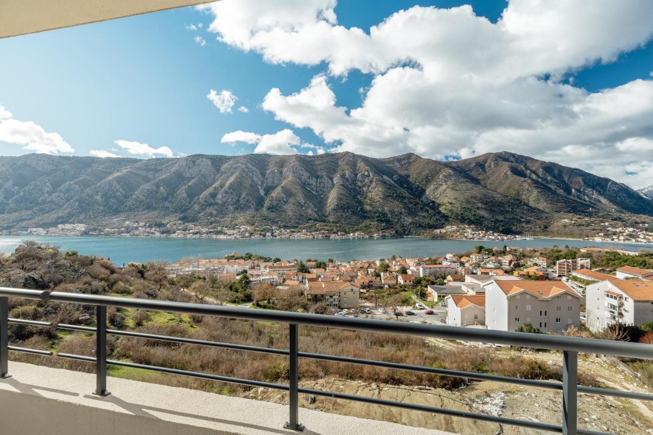 Lana Sea View Apartment Kotor Luaran gambar