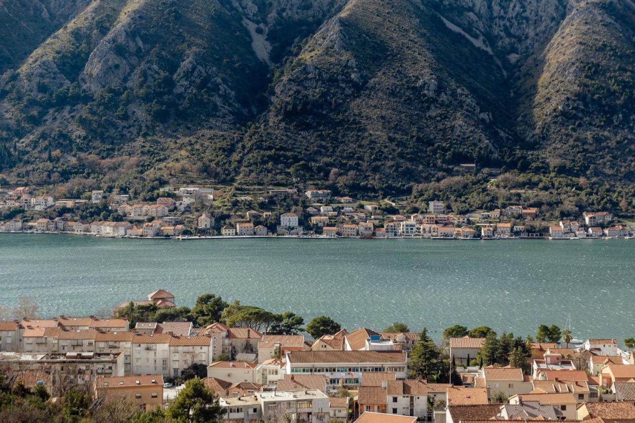 Lana Sea View Apartment Kotor Luaran gambar