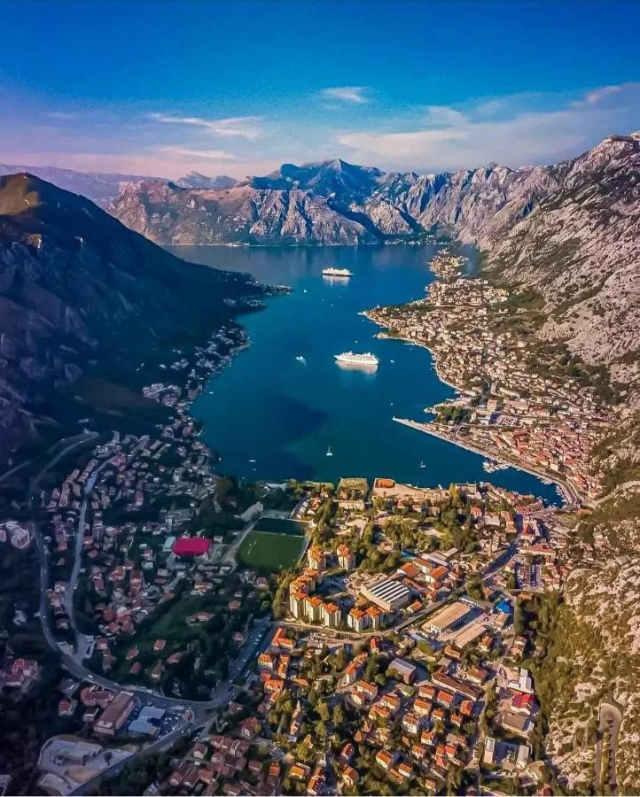 Lana Sea View Apartment Kotor Luaran gambar